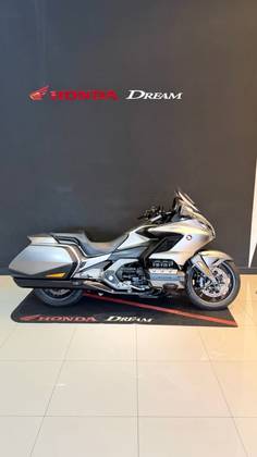 HONDA GL 1800 GOLD WING 